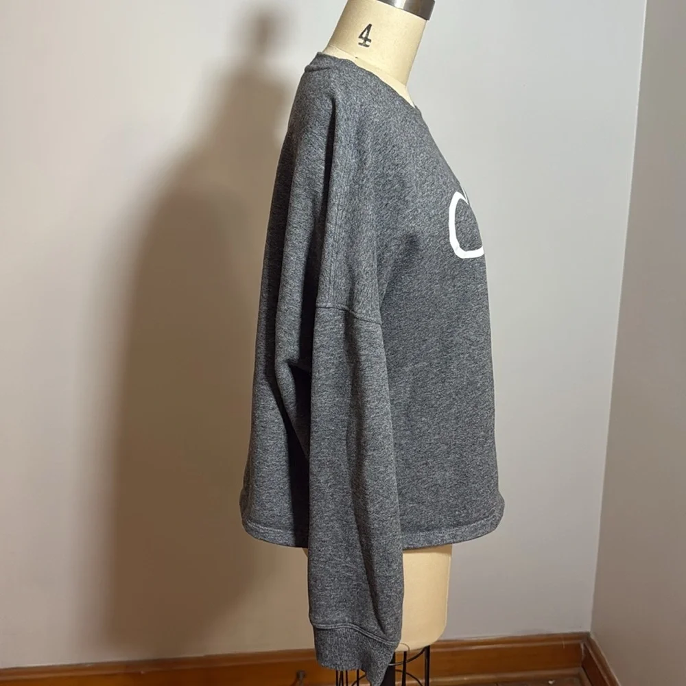 Calvin Klein Sweatshirt - Picture 4 of 6